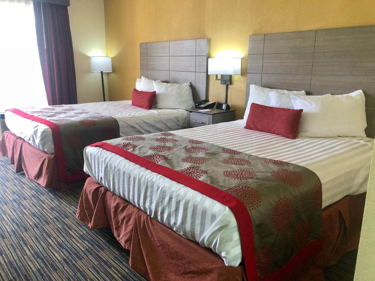 Ramada by Wyndham Lebanon Hotel Bagian luar foto